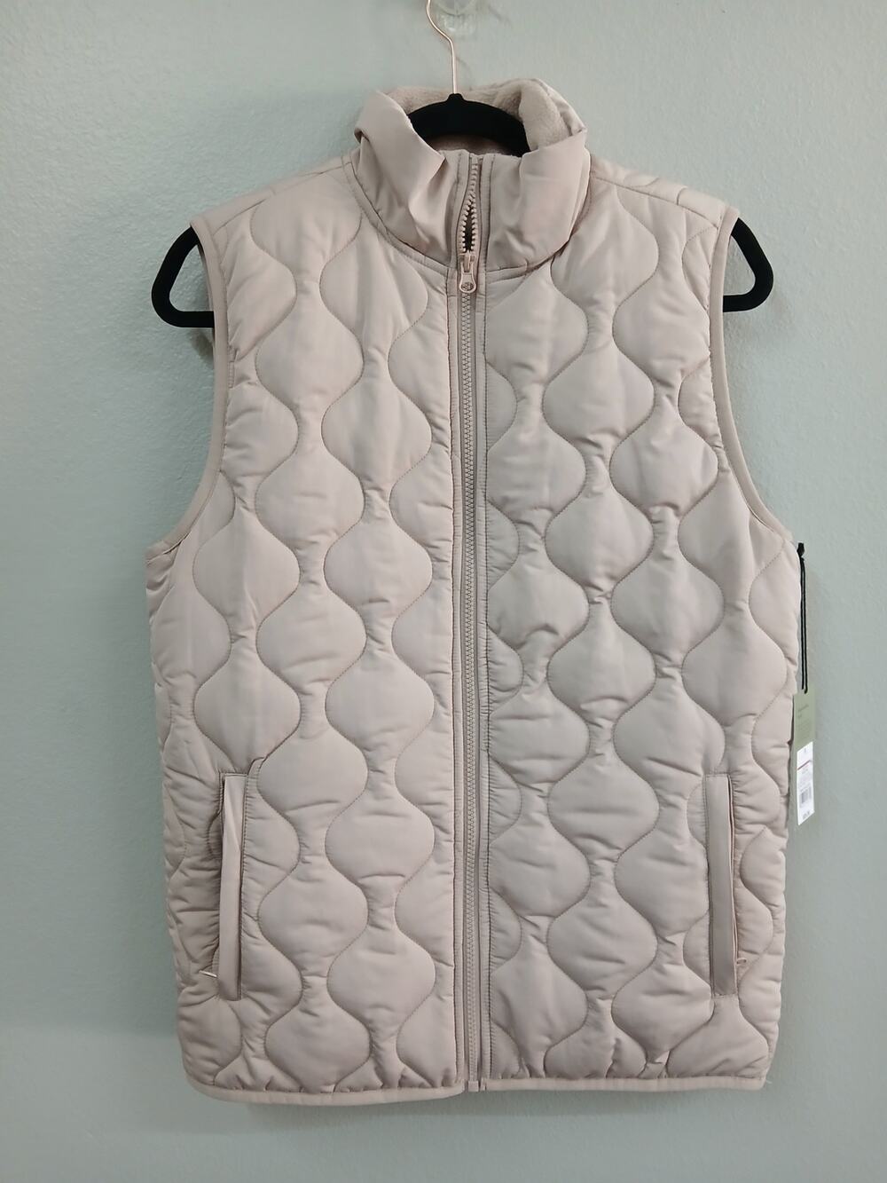 Goodfellow & Co women's Lightweight Quilted Puffer Vest size small